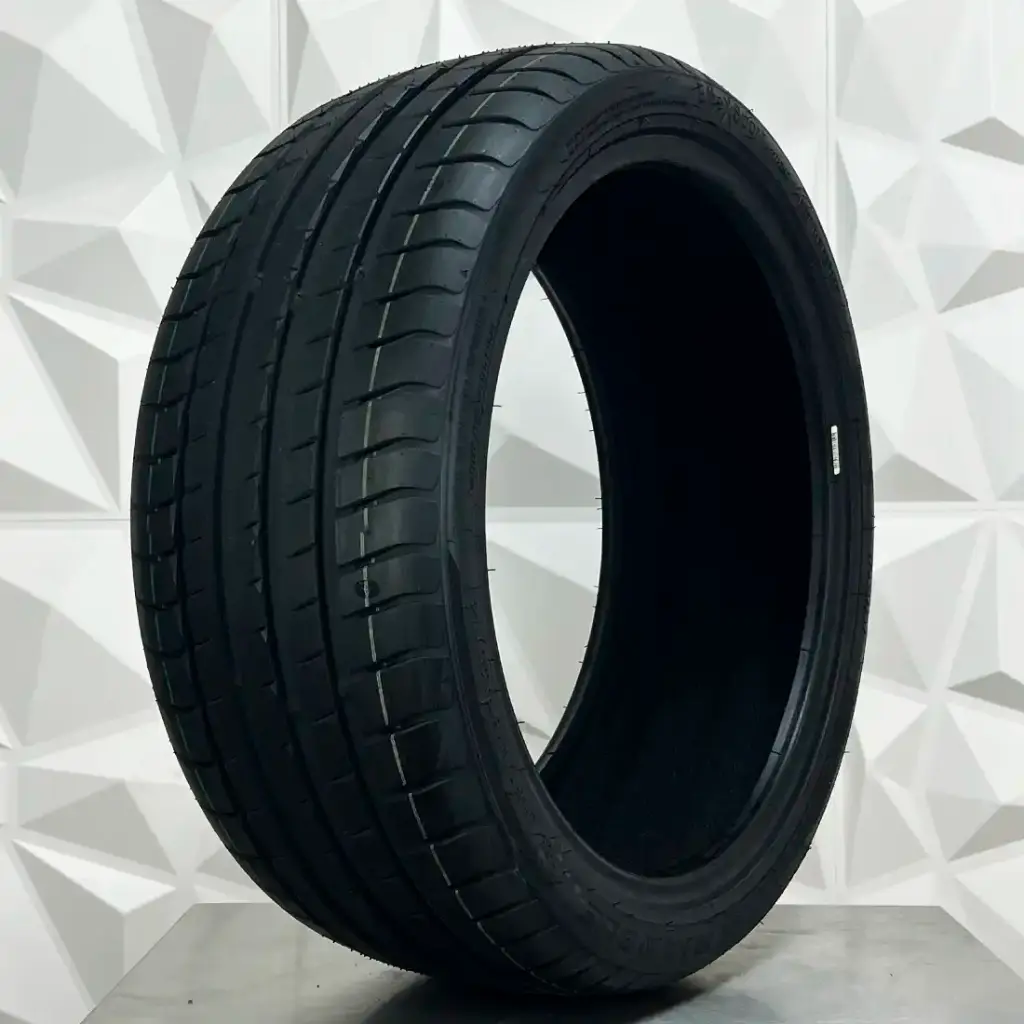 LLANTA TALON TH202 215/40R17 TRIANGLE 87Y